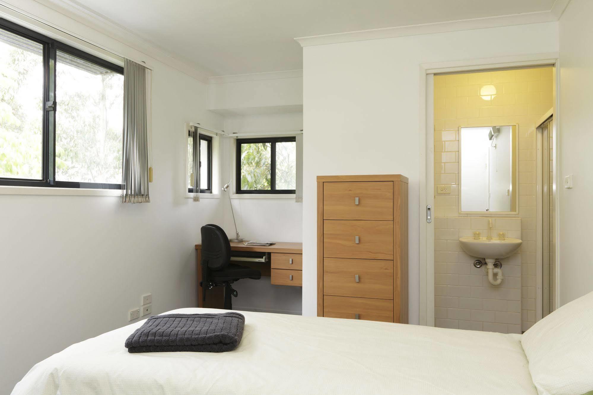 Macquarie University Village Sydney Exterior photo